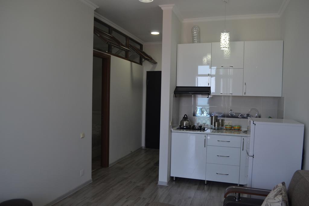 Apartment Mzika Batumi Eksteriør billede